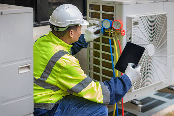 Professional Hvac technician working in Grapeland, TX
